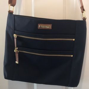NWOT Calvin Klein cross-body purse